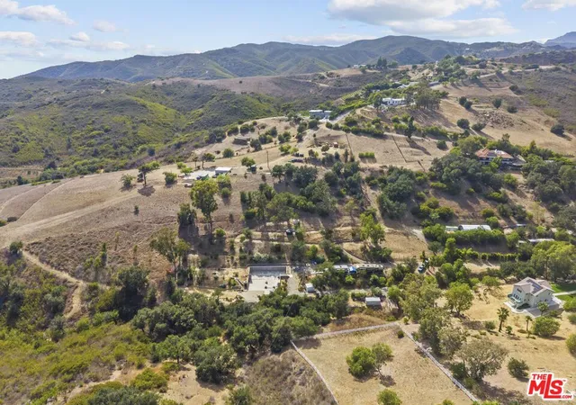 Photo 3 of Land for sale at 2911 S Foose Rd, Malibu, CA 90265 | MLS# 26874597 | Listing updated on 2026-09-13