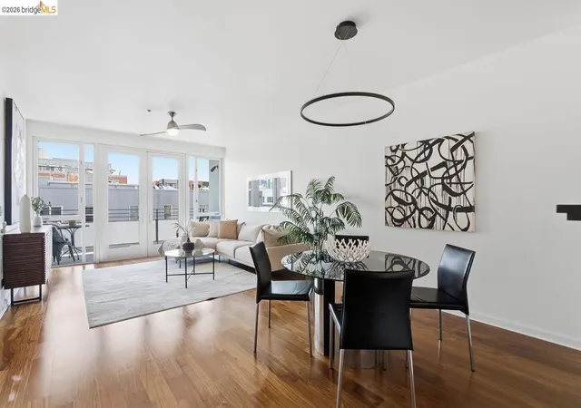 Listing Photo 3 - Condo for sale in building located at 200 2Nd St, Oakland, CA 94607 - Unit #403