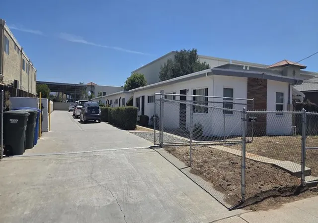 Multi family home for sale at 321 331 Roanoke Rd, El Cajon, CA 92020 | MLS# NDP2607908