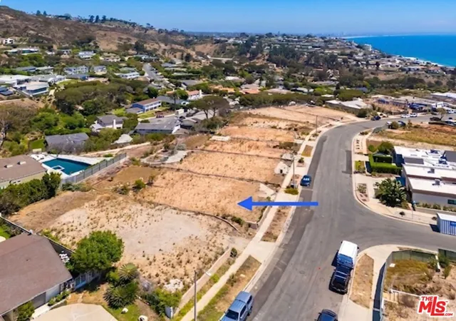 Photo 3 of Land for sale at 3612 Surfwood Rd, Malibu, CA 90265 | MLS# 26875493 | Listing updated on 2026-10-02