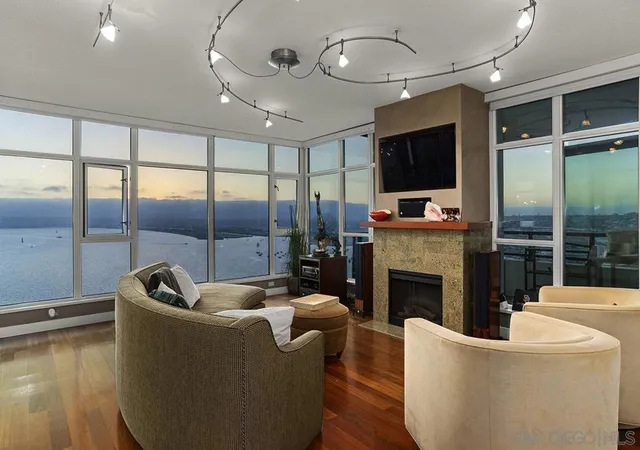 Listing Photo 1 - Condo for sale in building located at 1205 Pacific Hwy, San Diego, CA 92101 - Unit #3101