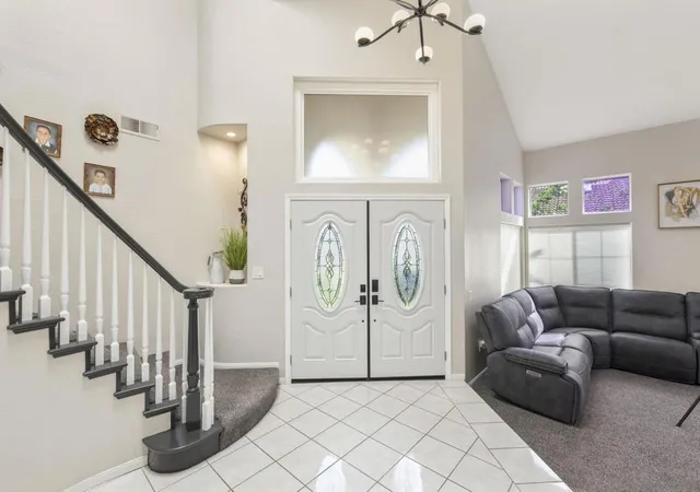 Photo 4 of Single family home for sale at 5151 Via Mindanao, Oceanside, CA 92057 | MLS# 260020607SD | Listing updated on 2026-10-02