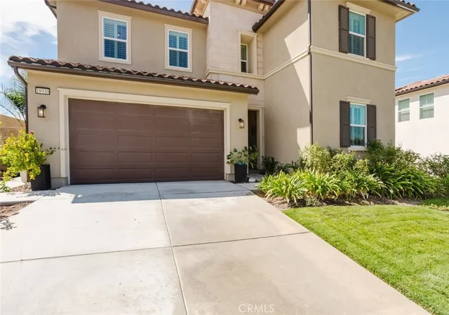 Photo 3 of Single family home for sale at 18930 Carranza Ln, Saugus, CA 91350 | MLS# BB26183545 | Listing updated on 2026-10-03