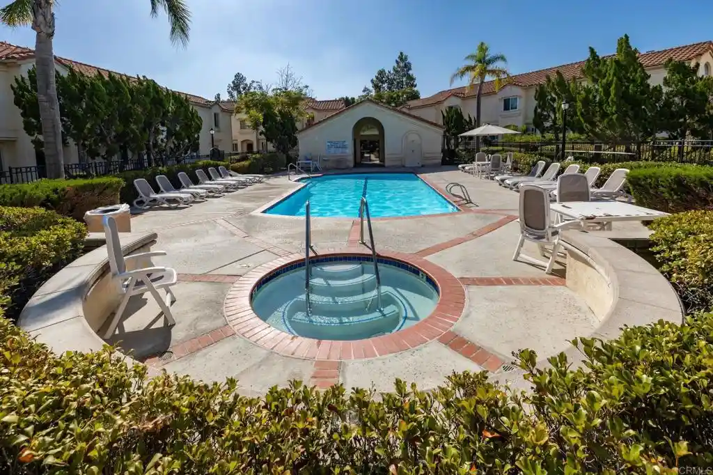 Listing Photo 27 - Condo for sale in 1050 La Tortuga Dr located at 1050 La Tortuga Dr, Vista, CA 92081 - Unit #40