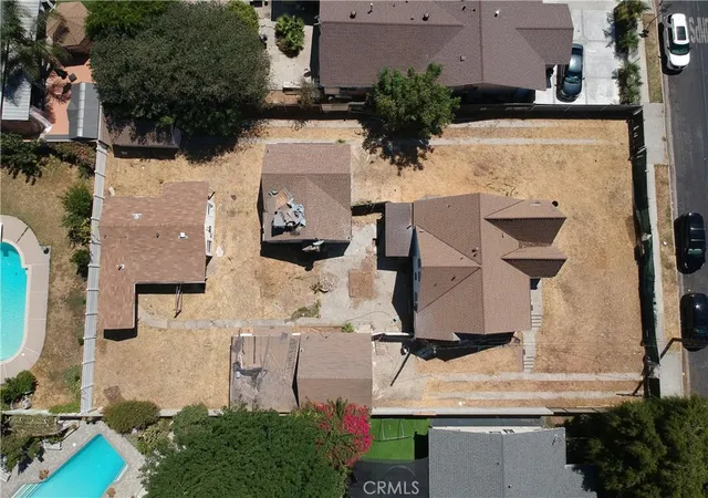 Photo 2 of Single family home for sale at 6824 Tyrone, Van Nuys, CA 91405 | MLS# BB26183934 | Listing updated on 2026-10-05