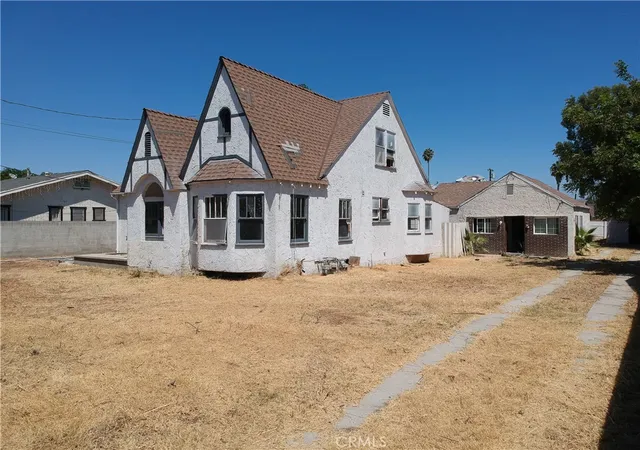 Photo 3 of Single family home for sale at 6824 Tyrone, Van Nuys, CA 91405 | MLS# BB26183934 | Listing updated on 2026-10-05