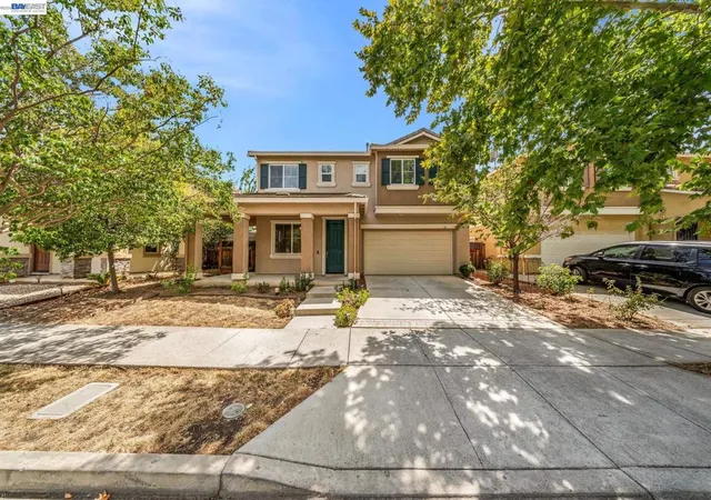 Photo 2 of Sale Pending at 2321 Blue Ridge Ave, Brentwood, CA 94513 | MLS# 41145842 | Listing updated on 2026-10-06