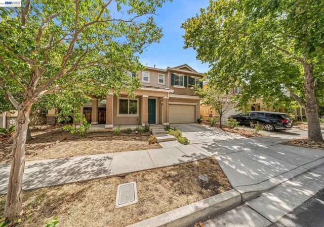 Photo 3 of Sale Pending at 2321 Blue Ridge Ave, Brentwood, CA 94513 | MLS# 41145842 | Listing updated on 2026-10-06