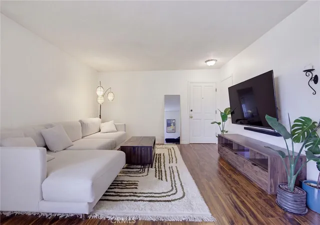 Photo 2 of Condo for sale at 1440 23rd St #313, Santa Monica, CA 90404 | MLS# SB26181794 | Listing updated on 2026-09-23
