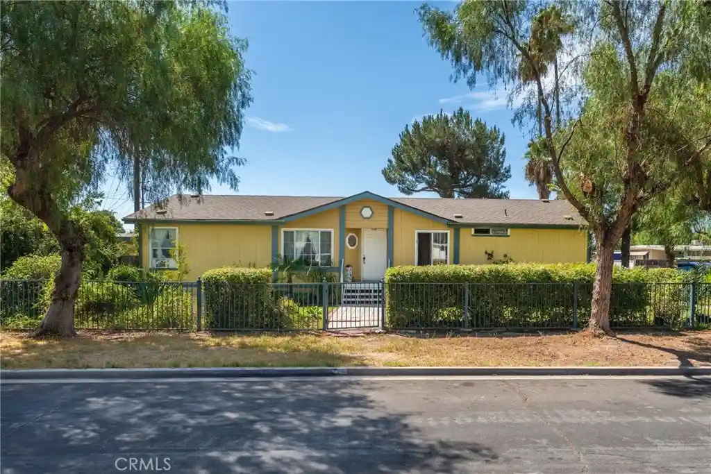 Manufactured home for sale at 387 Turquoise, Perris, CA 92571 | MLS# PW26183988