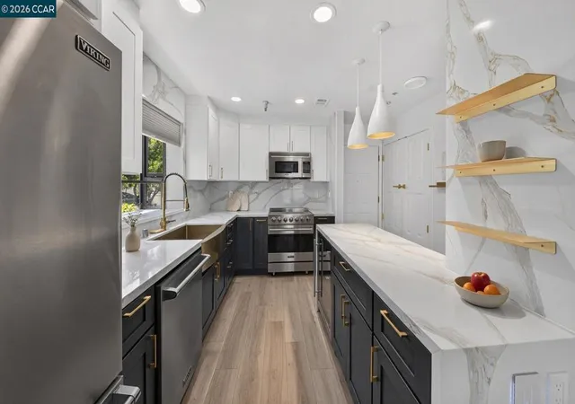 Photo 3 of Sale Pending at 2578 Oak Road #215, Walnut Creek, CA 94597 | MLS# 41145846 | Listing updated on 2026-09-10