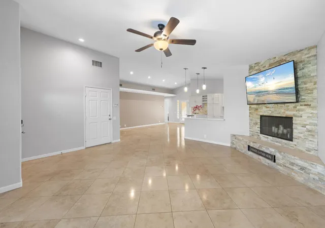 Photo 3 of Single family home for sale at 52580 Avenida Navarro, La Quinta, CA 92253 | MLS# 219151729DA | Listing updated on 2026-09-29
