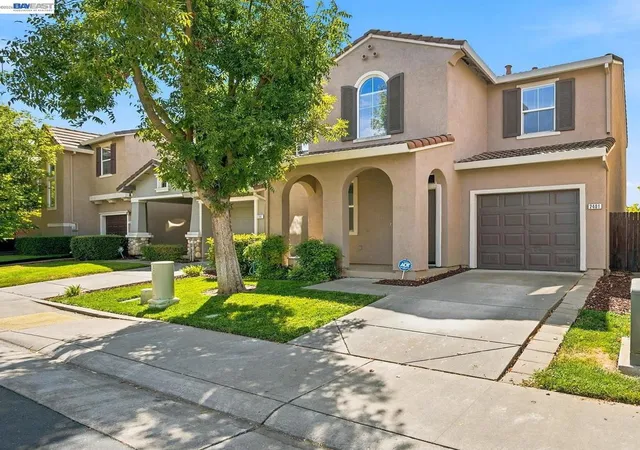 Photo 1 of Single family home for sale at 2401 Coffeeberry Road, West Sacramento, CA 95691 | MLS# 41145852 | Listing updated on 2026-10-05
