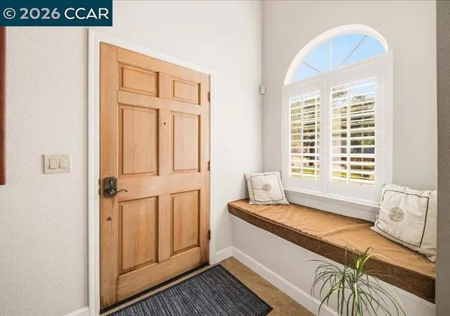 Photo 3 of Sale Pending at 465 S Clovercrest Ln, San Ramon, CA 94582 | MLS# 41145853 | Listing updated on 2026-09-23