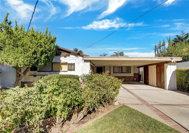 Photo 1 of Single family home for sale at 6928 Tobias Ave, Van Nuys, CA 91405 | MLS# SR26184093 | Listing updated on 2026-10-28