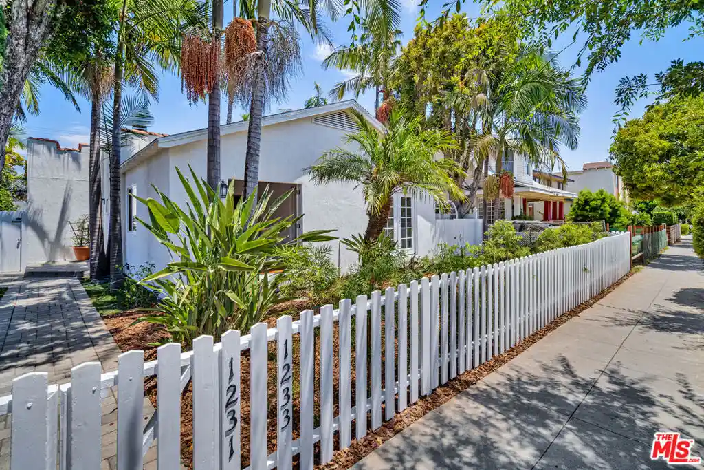 Photo 1 of Multi family home for sale at 1231 17th St, Santa Monica, CA 90404 | MLS# 26875689 | Listing updated on 2026-08-29