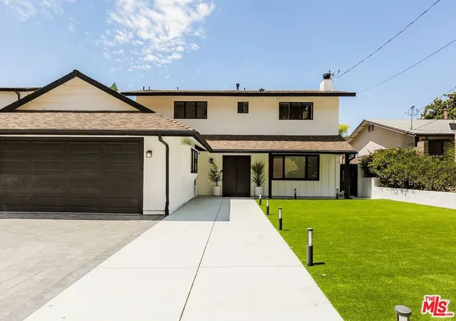 Photo 3 of Single family home for sale at 5703 Parkmor Rd, Calabasas, CA 91302 | MLS# 26875713 | Listing updated on 2026-10-01