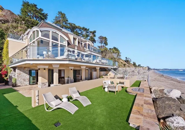Photo 3 of Single family home for sale at 725 Las Olas Dr, Aptos, CA 95003 | MLS# ML82057791 | Listing updated on 2026-10-05