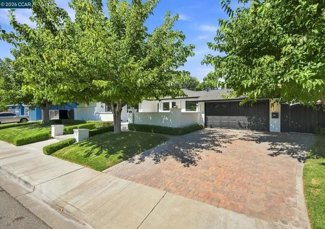 Photo 3 of Single family home for sale at 840 Kane Circle, Walnut Creek, CA 94598 | MLS# 41145868 | Listing updated on 2026-10-05