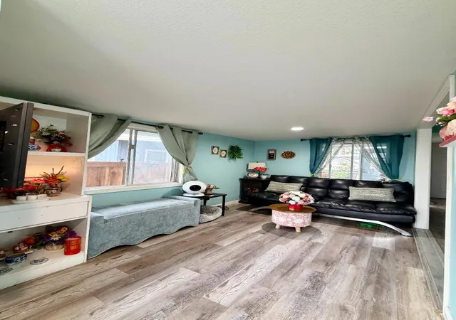 Photo 2 of Manufactured home for sale at 2150 Monterey Hwy #125, San Jose, CA 95112 | MLS# ML82058646 | Listing updated on 2026-10-11