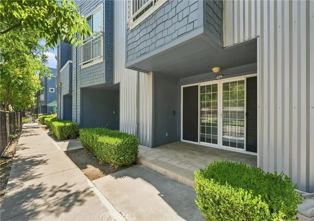 Photo 1 of Townhouse for sale at 409 Harriet Ln, West Sacramento, CA 95605 | MLS# PW26176124 | Listing updated on 2026-10-02