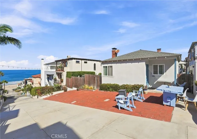 Multi family home for sale at 229 31St St, Manhattan Beach, CA 90266 | MLS# SB26184204
