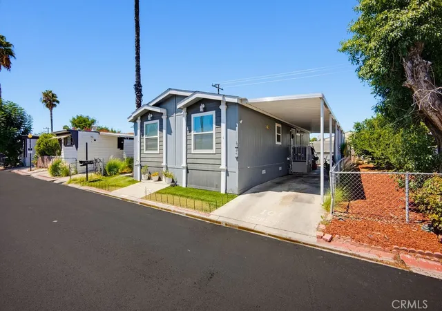 Photo 2 of Manufactured home for sale at 1097 State #26, Hemet, CA 92543 | MLS# SW26184282 | Listing updated on 2026-09-12