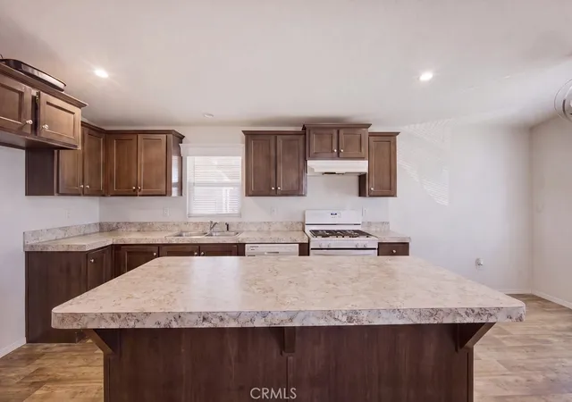 Photo 3 of Manufactured home for sale at 1097 State #26, Hemet, CA 92543 | MLS# SW26184282 | Listing updated on 2026-09-12