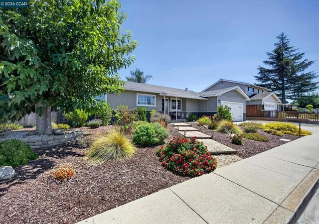Photo 2 of Single family home for sale at 1560 American Beauty Dr, Concord, CA 94521 | MLS# 41145896 | Listing updated on 2026-09-30