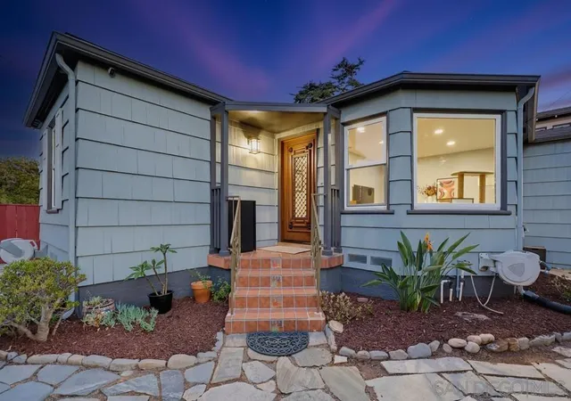 Photo 2 of Sale Pending at 3381 N Mountain View, San Diego, CA 92116 | MLS# 260020648SD | Listing updated on 2026-09-19