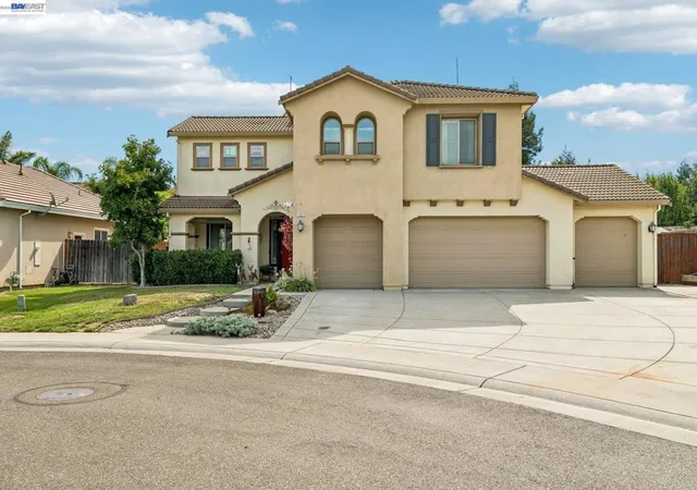 Photo 1 of Single family home for sale at 1021 Saunders Ct, Galt, CA 95632 | MLS# 41145919 | Listing updated on 2026-09-13