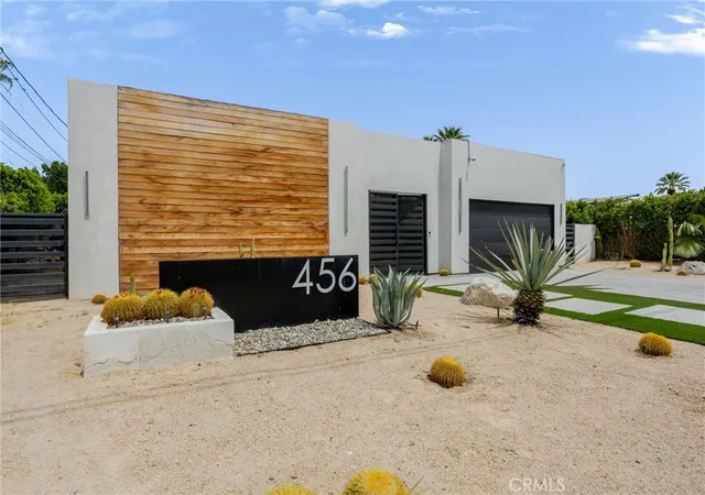 Photo 3 of Single family home for sale at 456 E Sonora Rd, Palm Springs, CA 92264 | MLS# OC26178330 | Listing updated on 2026-09-20