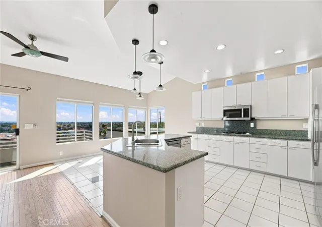Photo 3 of Single family home for sale at 1536 Silver, Hermosa Beach, CA 90254 | MLS# SB26184426 | Listing updated on 2026-10-12