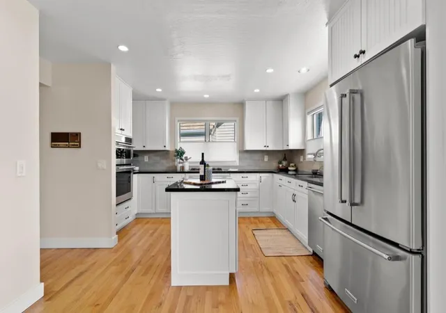 Photo 3 of Townhouse for sale at 152 Frederick St, Santa Cruz, CA 95062 | MLS# ML82058679 | Listing updated on 2026-10-02