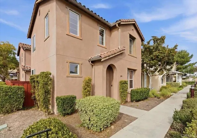Photo 3 of Sale Pending at 2284 Red Leaf Ln, Chula Vista, CA 91915 | MLS# PTP2606438 | Listing updated on 2026-10-02