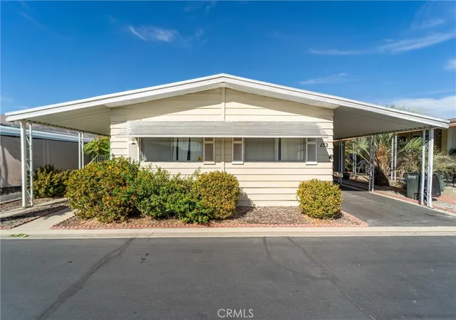 Photo 3 of Manufactured home for sale at 1499 Old Mountain Ave #152, San Jacinto, CA 92583 | MLS# SW26182771 | Listing updated on 2026-09-28