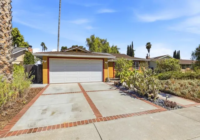 Photo 3 of Single family home for sale at 5880 Tandera Ave, San Jose, CA 95123 | MLS# ML82058657 | Listing updated on 2026-10-12