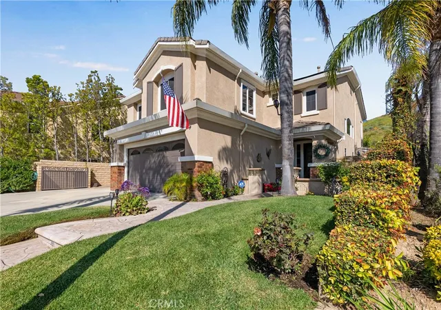 Photo 2 of Single family home for sale at 22019 Gold Canyon Dr, Saugus, CA 91390 | MLS# SR26182088 | Listing updated on 2026-10-09