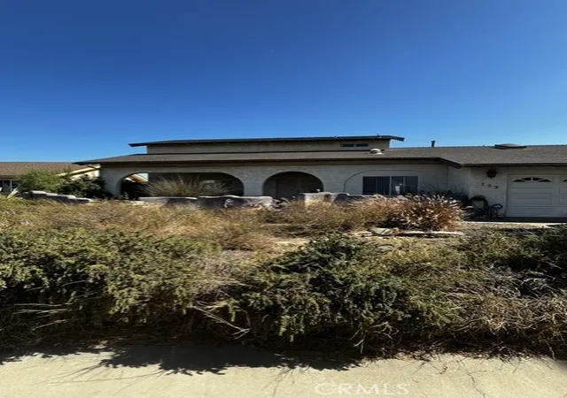 Photo 2 of Sale Pending at 722 E Bunny Ave, Santa Maria, CA 93454 | MLS# PI26184557 | Listing updated on 2026-09-28