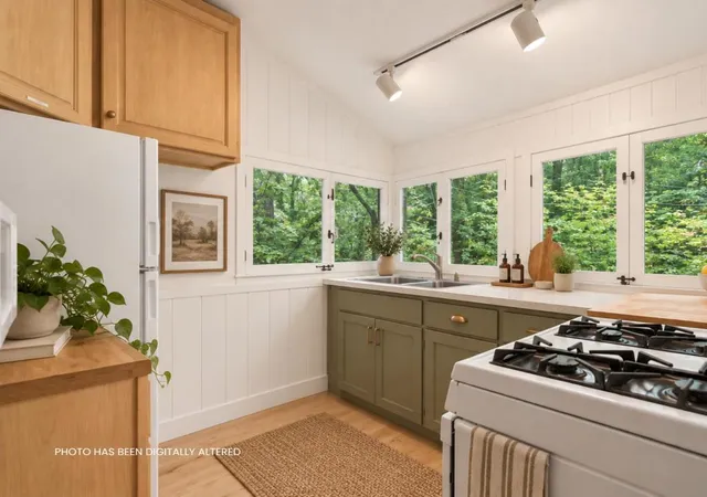 Photo 4 of Single family home for sale at 12749 Lompico Rd, Felton, CA 95018 | MLS# ML82058703 | Listing updated on 2026-10-04