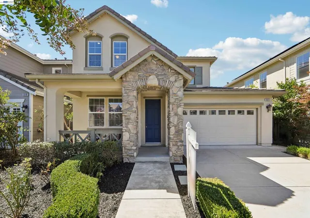Photo 1 of Sale Pending at 2312 Jasper Hl Dr, San Ramon, CA 94582 | MLS# 41145944 | Listing updated on 2026-10-09