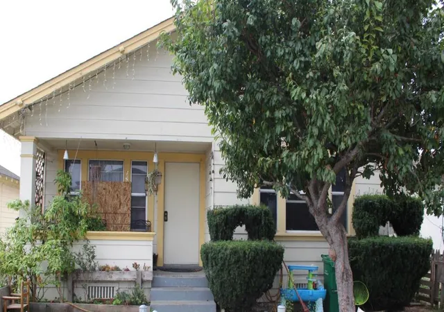 Photo 3 of Sale Pending at 747 Rodriguez St, Watsonville, CA 95076 | MLS# ML82058721 | Listing updated on 2026-09-21