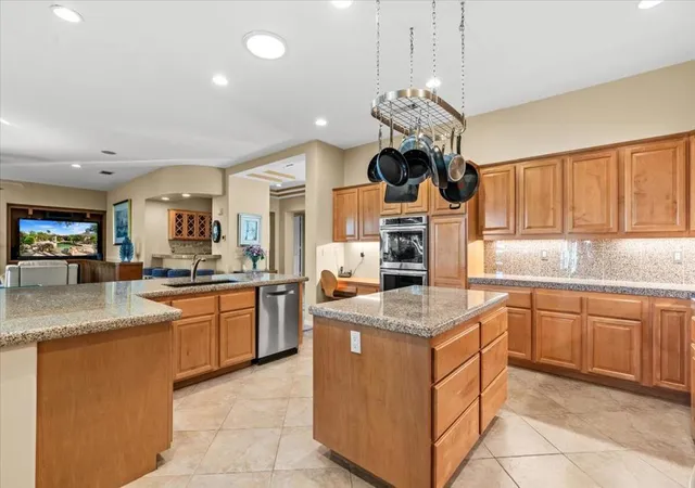 Photo 3 of Single family home for sale at 79530 Cetrino, La Quinta, CA 92253 | MLS# 219151771DA | Listing updated on 2026-10-02