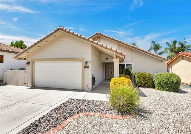 Photo 2 of Single family home for sale at 23240 Continental Dr, Canyon Lake, CA 92587 | MLS# IV26184765 | Listing updated on 2026-10-10