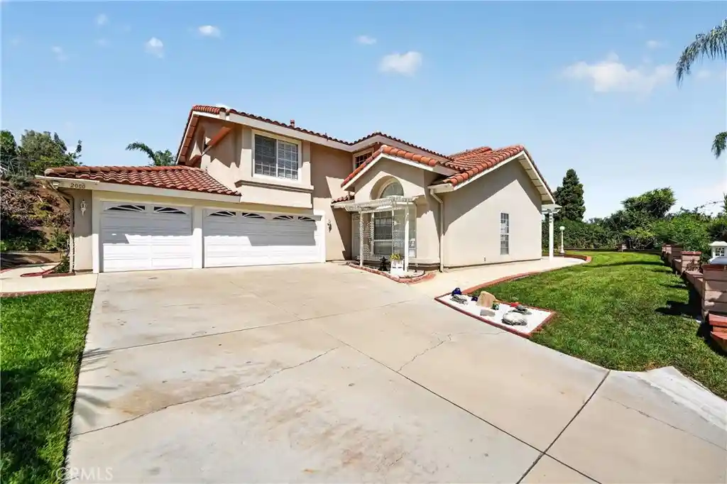 Photo 1 of Sale Pending at 2000 Citrus Wood Ln, Riverside, CA 92503 | MLS# IV26160461 | Listing updated on 2026-10-25