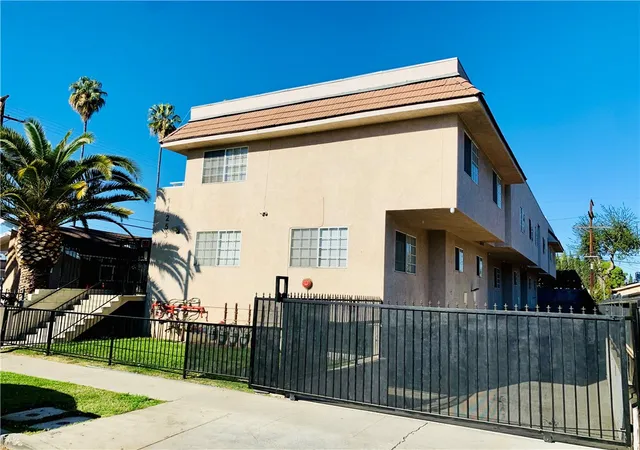 Photo 3 of Condo for sale at 14253 Gilmore St #A, Van Nuys, CA 91401 | MLS# BB26164929 | Listing updated on 2026-09-24