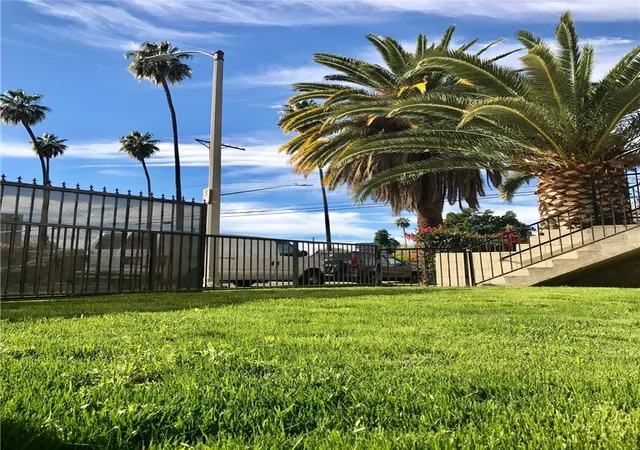 Photo 4 of Condo for sale at 14253 Gilmore St #A, Van Nuys, CA 91401 | MLS# BB26164929 | Listing updated on 2026-09-24