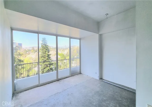Listing Photo 1 - Condo for sale in Wilshire Regent located at 10501 Wilshire Blvd, Los Angeles, CA 90024 - Unit #903
