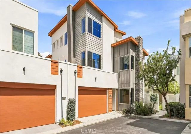 Photo 1 of Condo for sale at 133 Masterpiece, Irvine, CA 92618 | MLS# OC26184806 | Listing updated on 2026-10-08