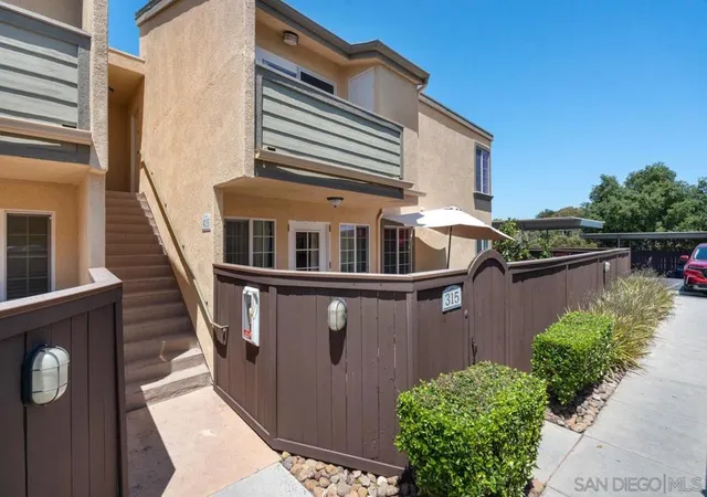 Photo 3 of Condo for sale at 5402 Balboa Arms #415, San Diego, CA 92117 | MLS# 260020686SD | Listing updated on 2026-10-01